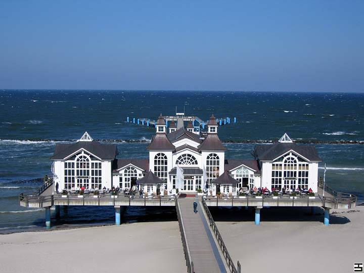 Сдача недвижимости в аренду, дом у моря.