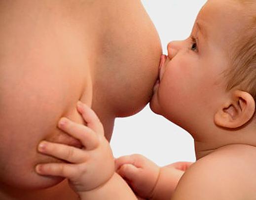 Кормление грудного ребенка, кормление новорожденного ребенка.